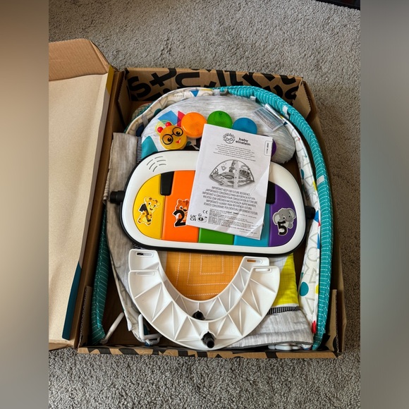 Baby Einstein 4-in-1 Music & Language Discovery Gym - Picture 4 of 4